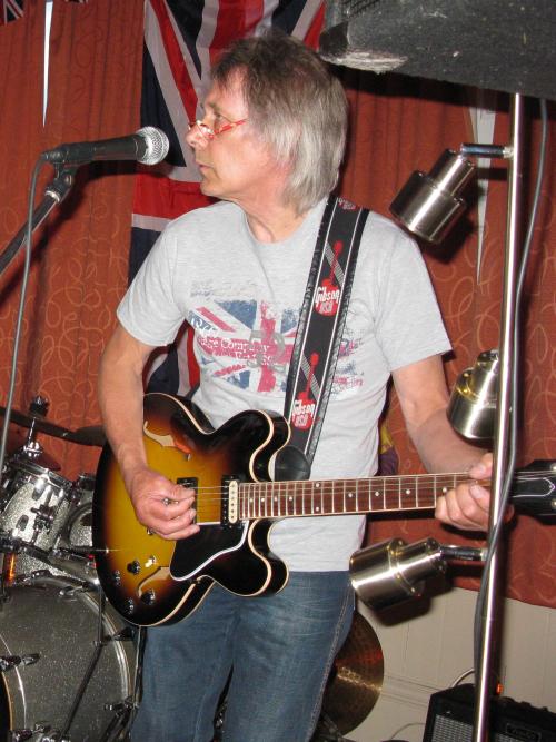 Nigel Smith, 'Reflections' gig, Bulcote Farm Rooms Diamond Jubilee Celebration, 04-06-2012